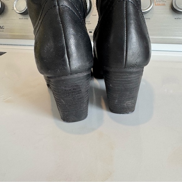 Frye Essa Bootie Black Leather Boho Western High Heel Ankle Bootie 7.5M - Picture 4 of 13
